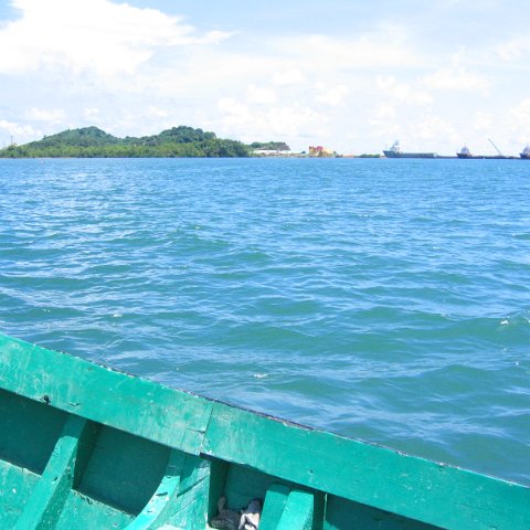 13 Oct 04 Seagrass survey-Canon