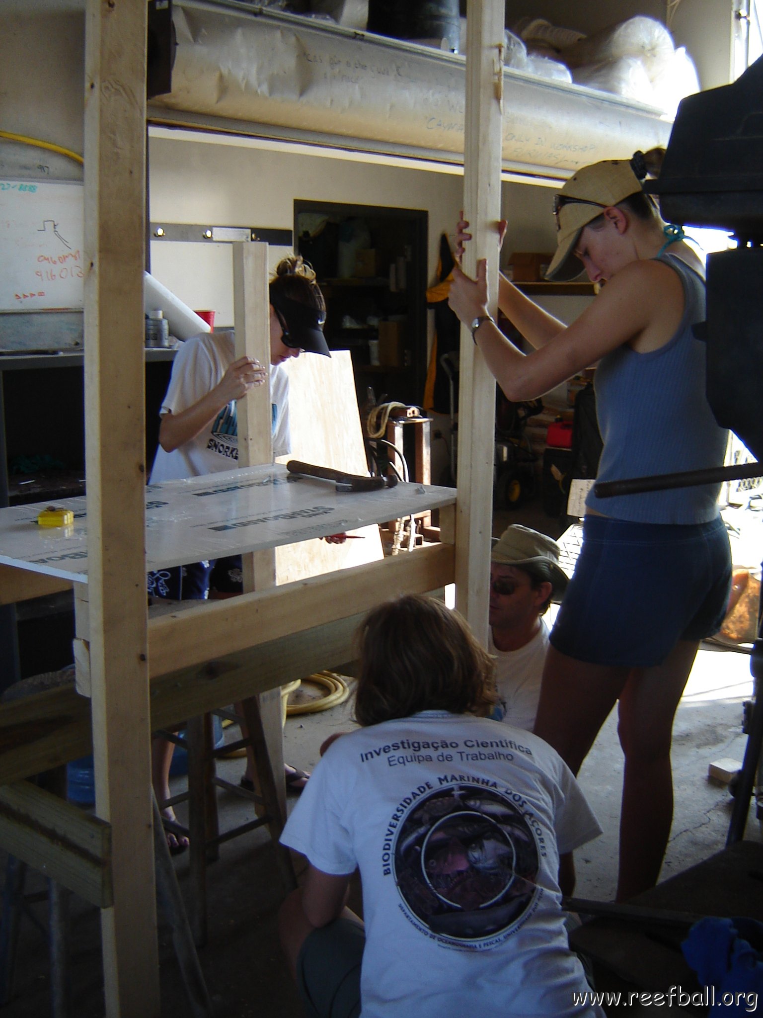 Jenna_Grand_Cayman_070301 012 