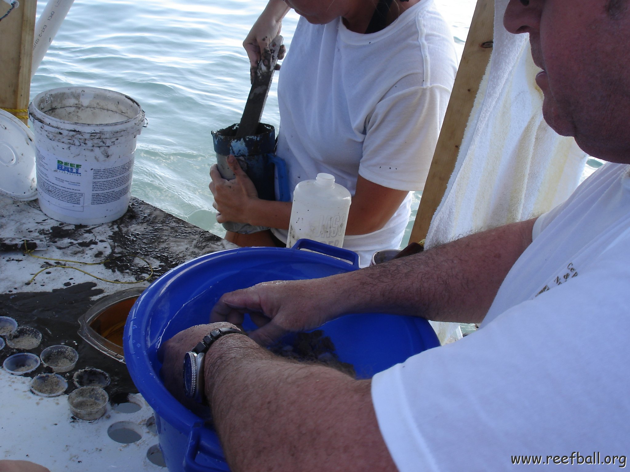 Larry_Grand_Cayman_070301 290 