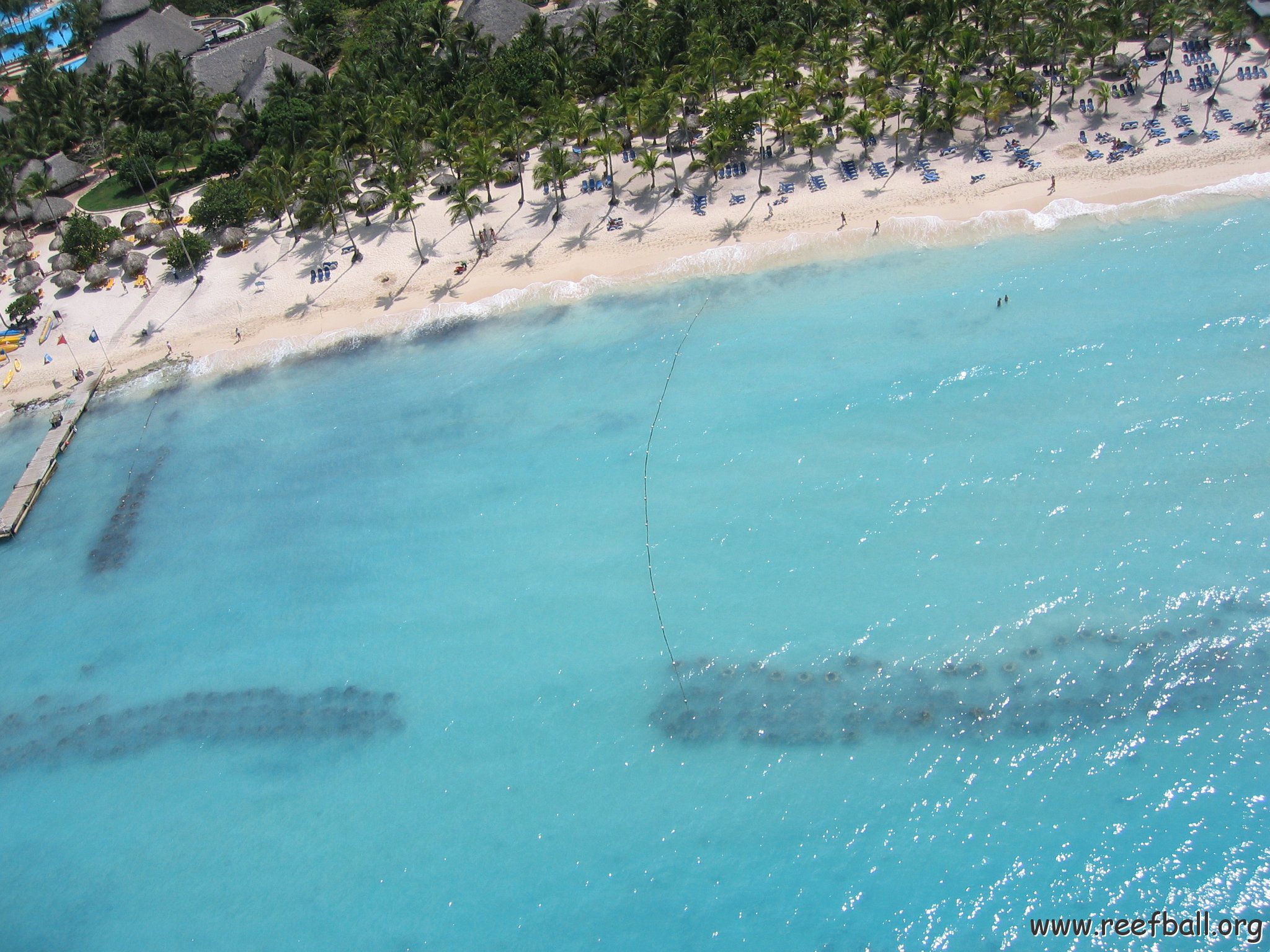 dominicanmay2007helosurveycanoladominicusiberostar 086