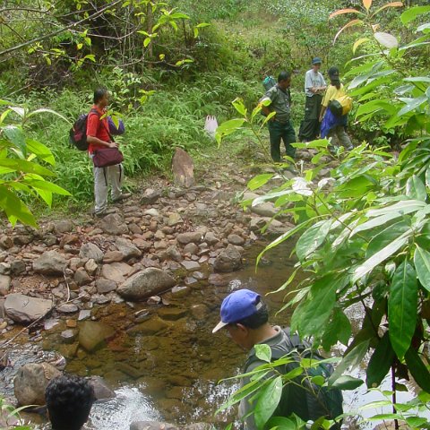 Malaysian Ridge to Reefs Program Trek