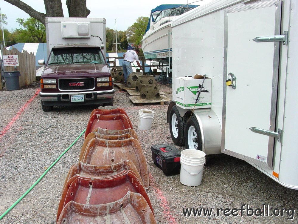 paul_spadaro_washing_mini_bay_balls_4-25_ferry_point_marina_2.jpg