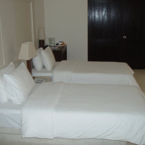 bedroom bedroom
