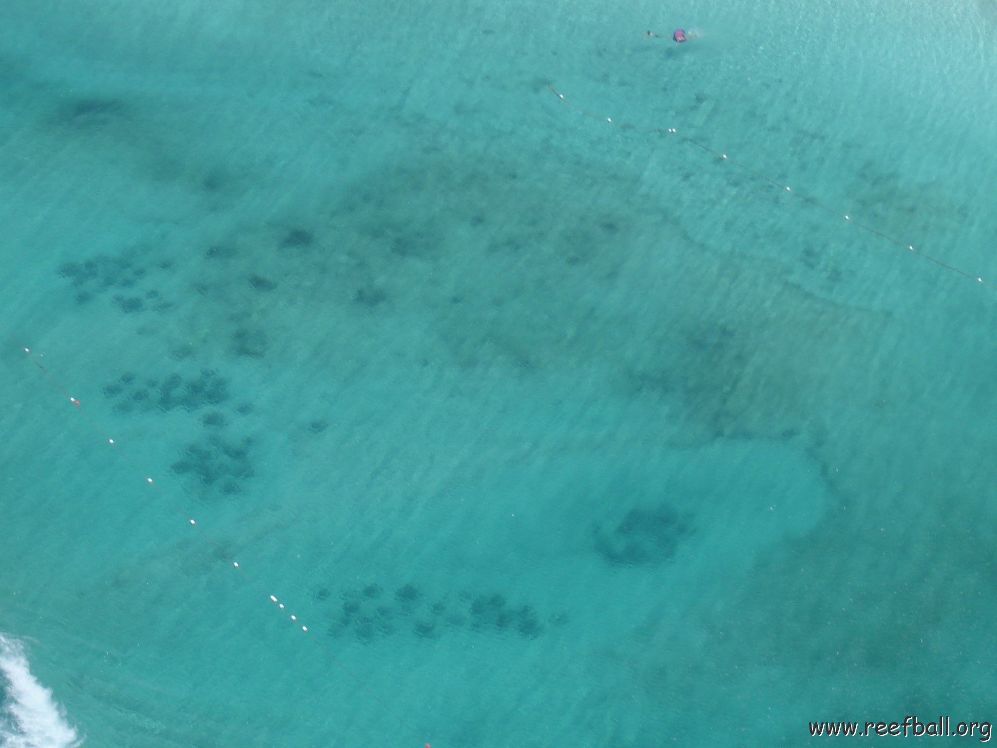 aerial of reefs (3)