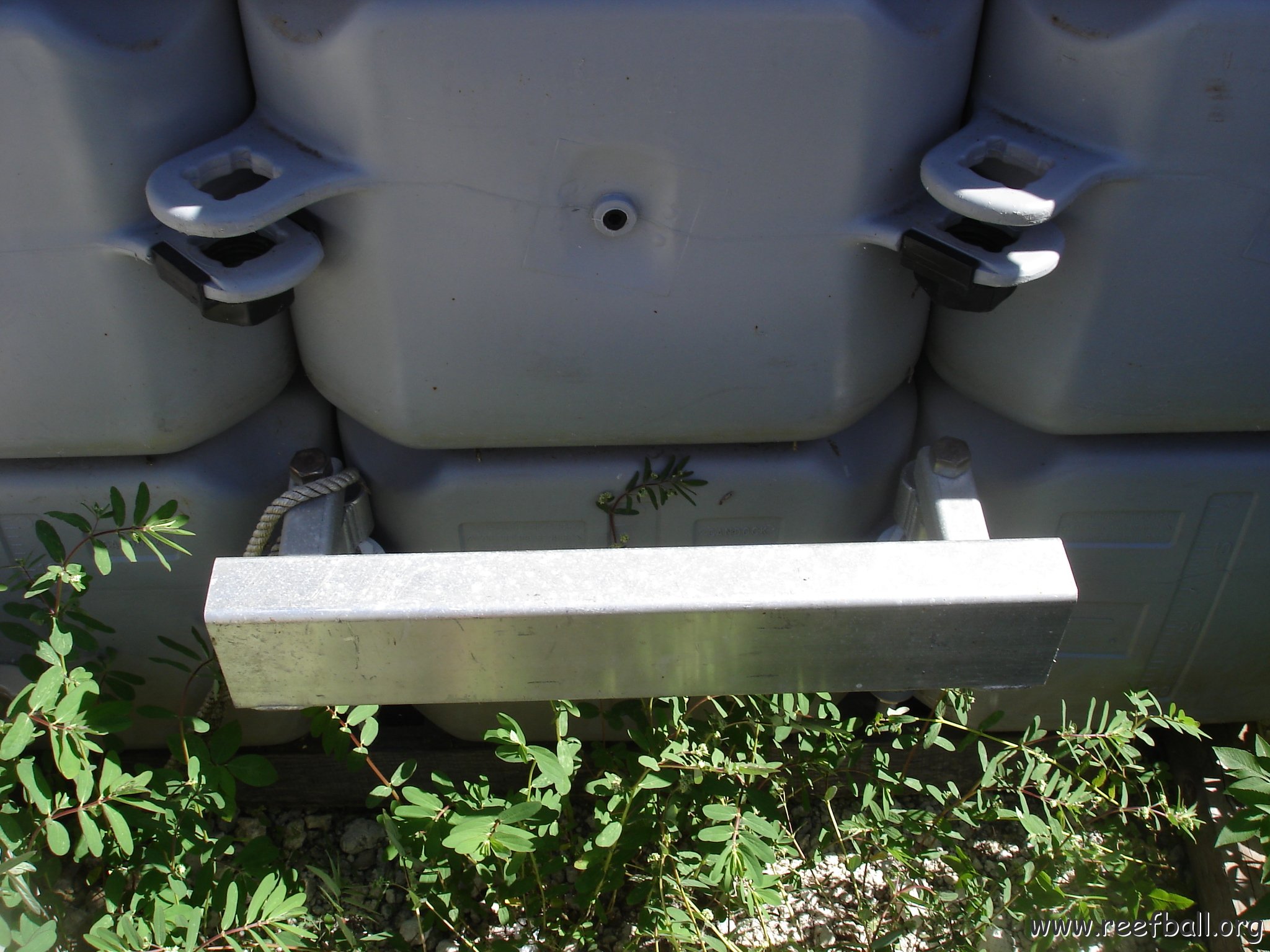 float - container ldg (1) 