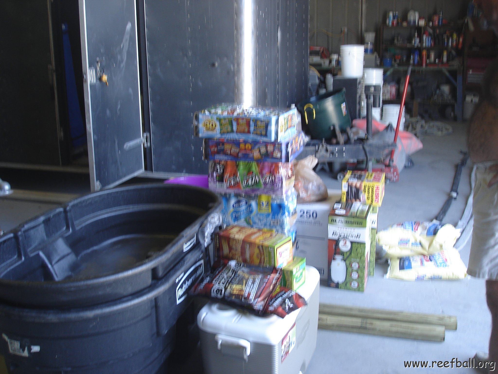 float - container ldg (9) 