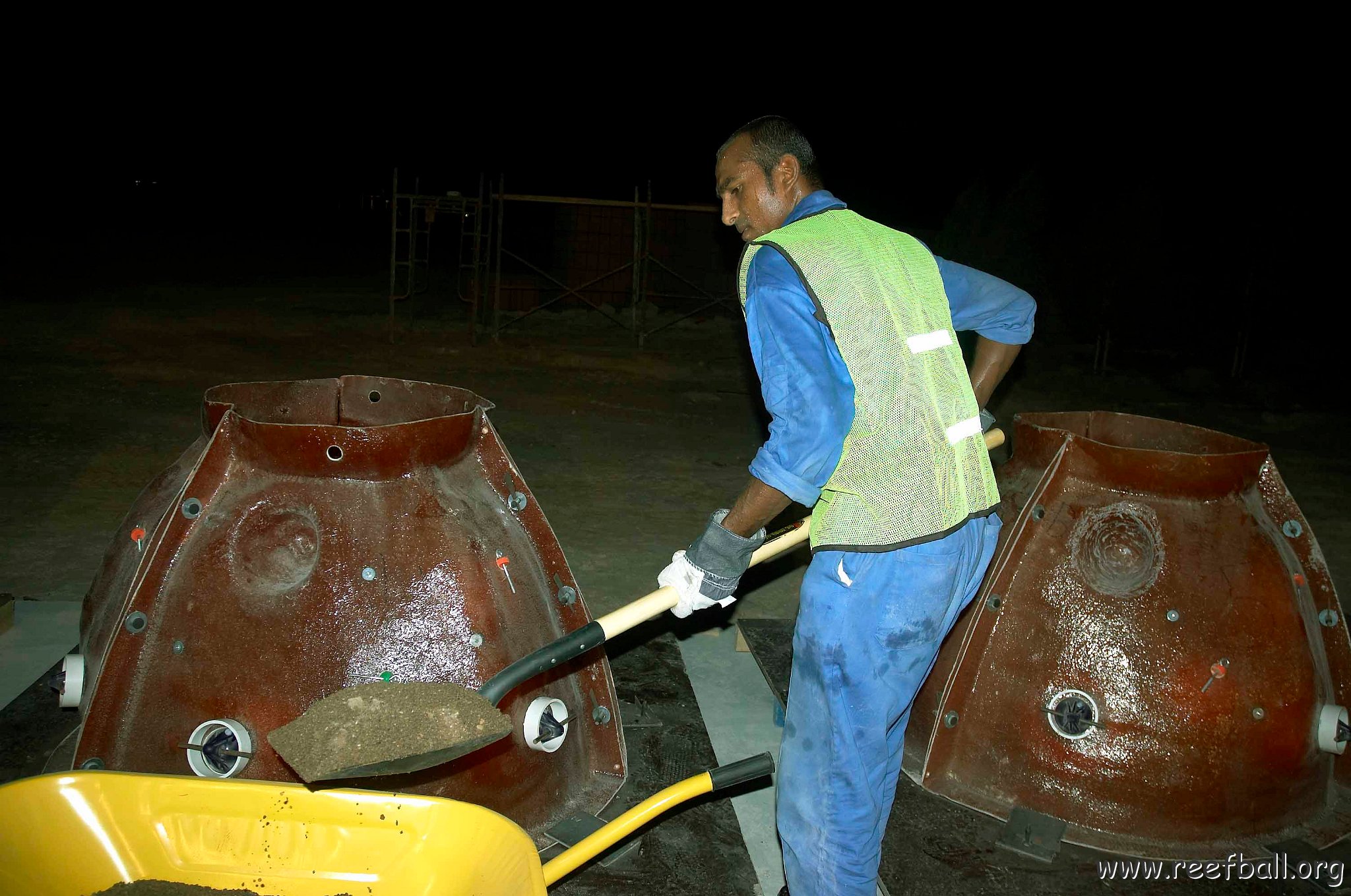 Filling the Molds with Sand