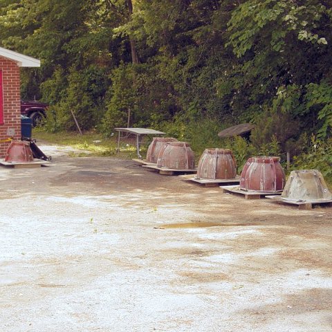 ahs_filled_molds_in_pour_area_1 ahs_filled_molds_in_pour_area_1